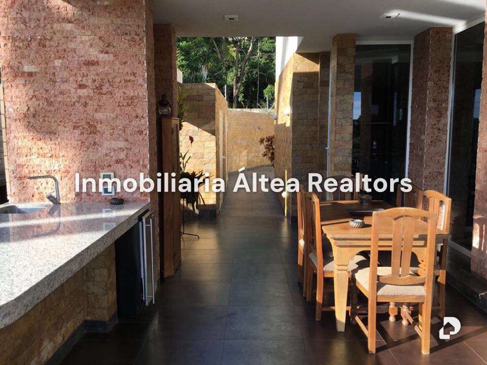 Casa en La Lagunita, Caracas – 8