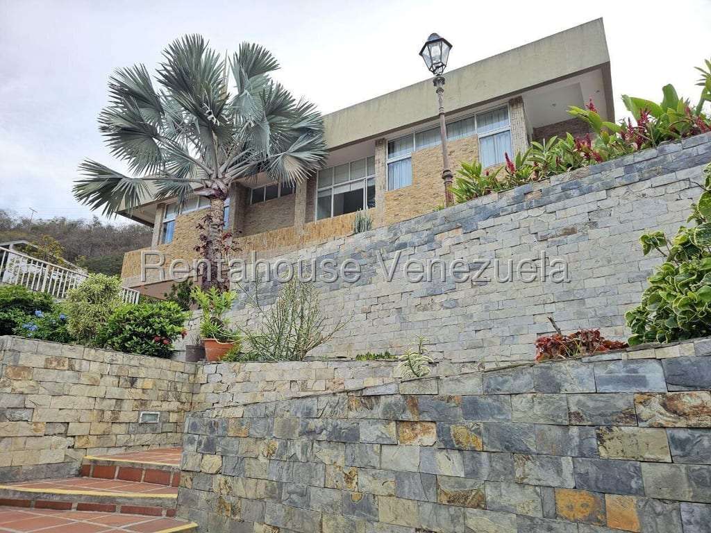 Casa en Cumbres de Curumo, Caracas - 1