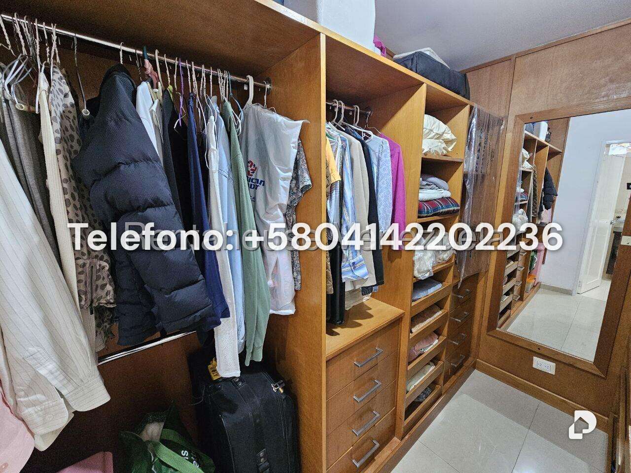 Casa en Cumbres de Curumo, Caracas – 72