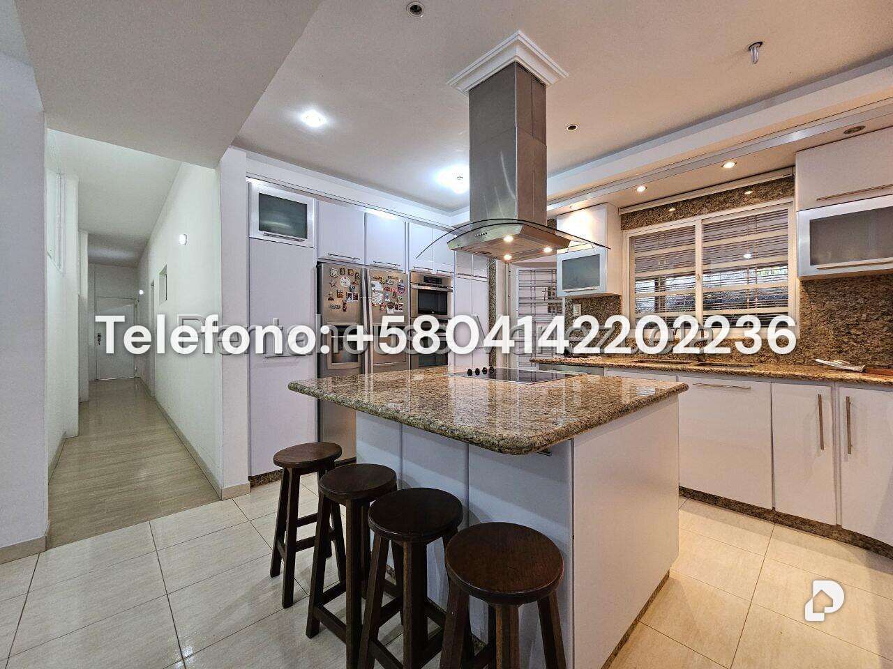 Casa en Cumbres de Curumo, Caracas – 22