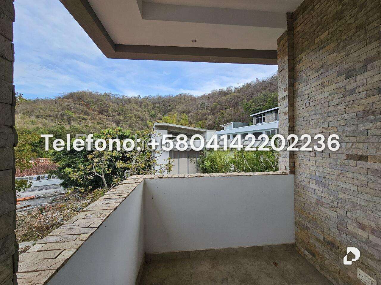 Casa en Cumbres de Curumo, Caracas – 31