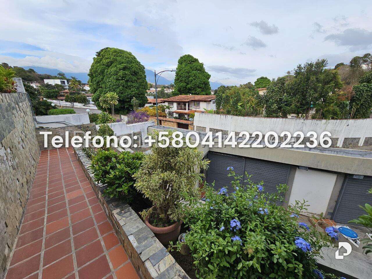Casa en Cumbres de Curumo, Caracas – 8