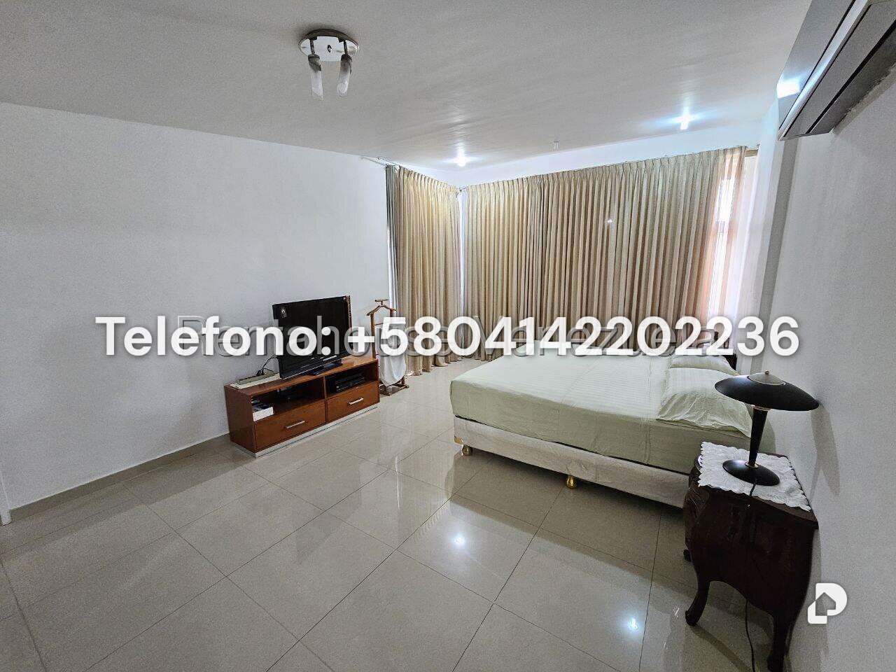 Casa en Cumbres de Curumo, Caracas – 73