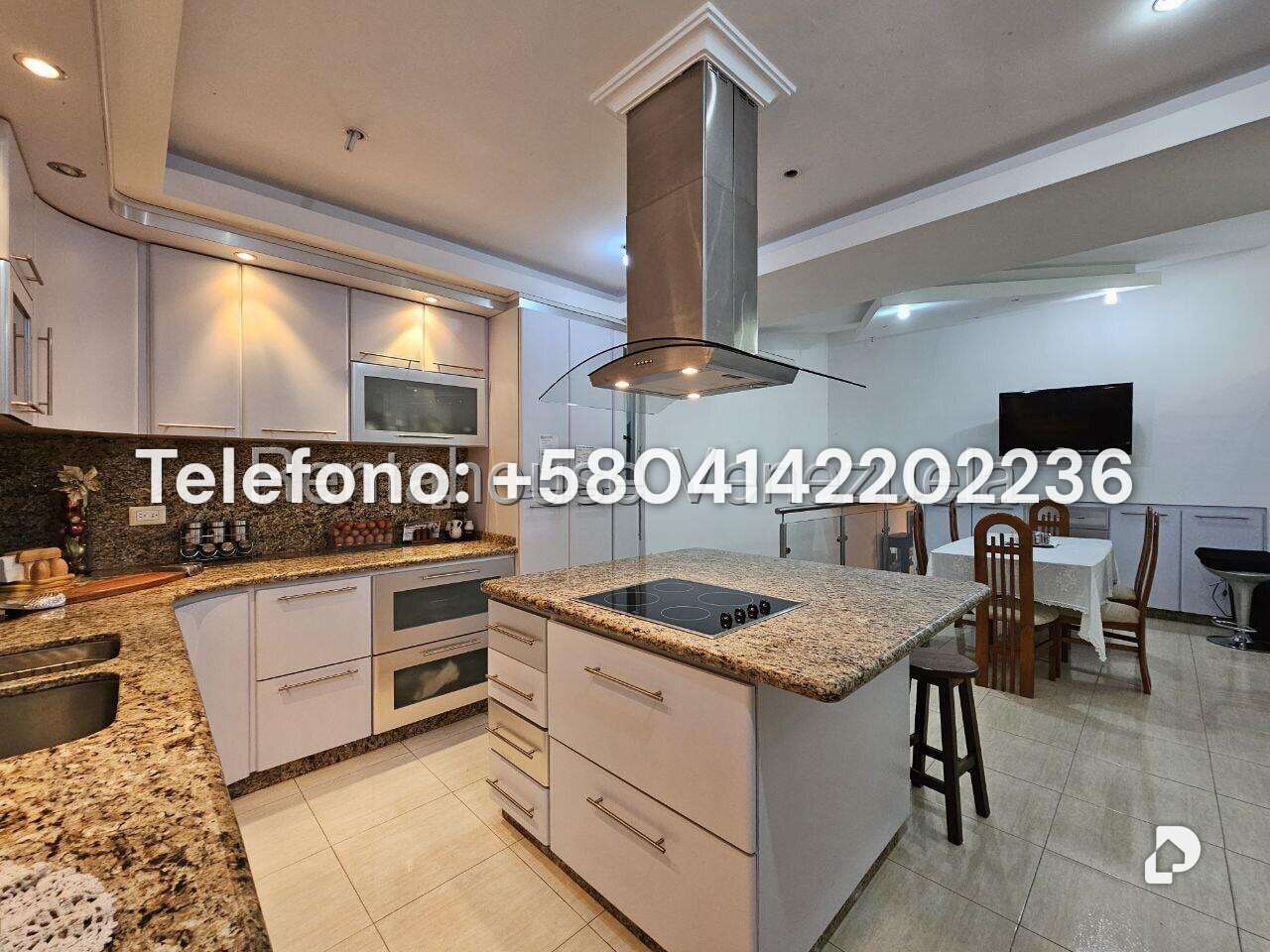 Casa en Cumbres de Curumo, Caracas – 27