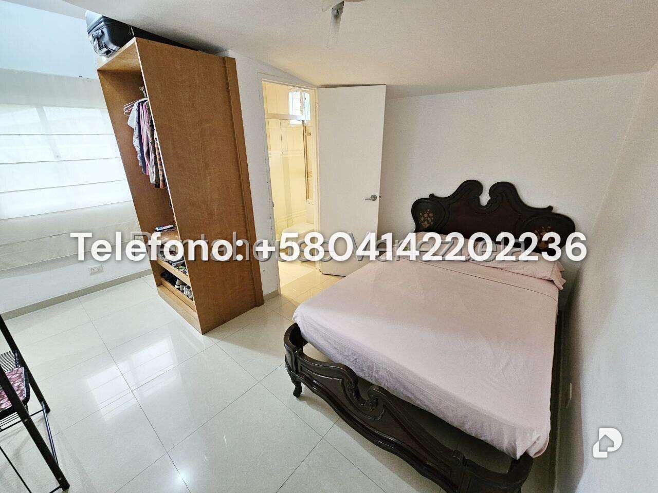 Casa en Cumbres de Curumo, Caracas – 34