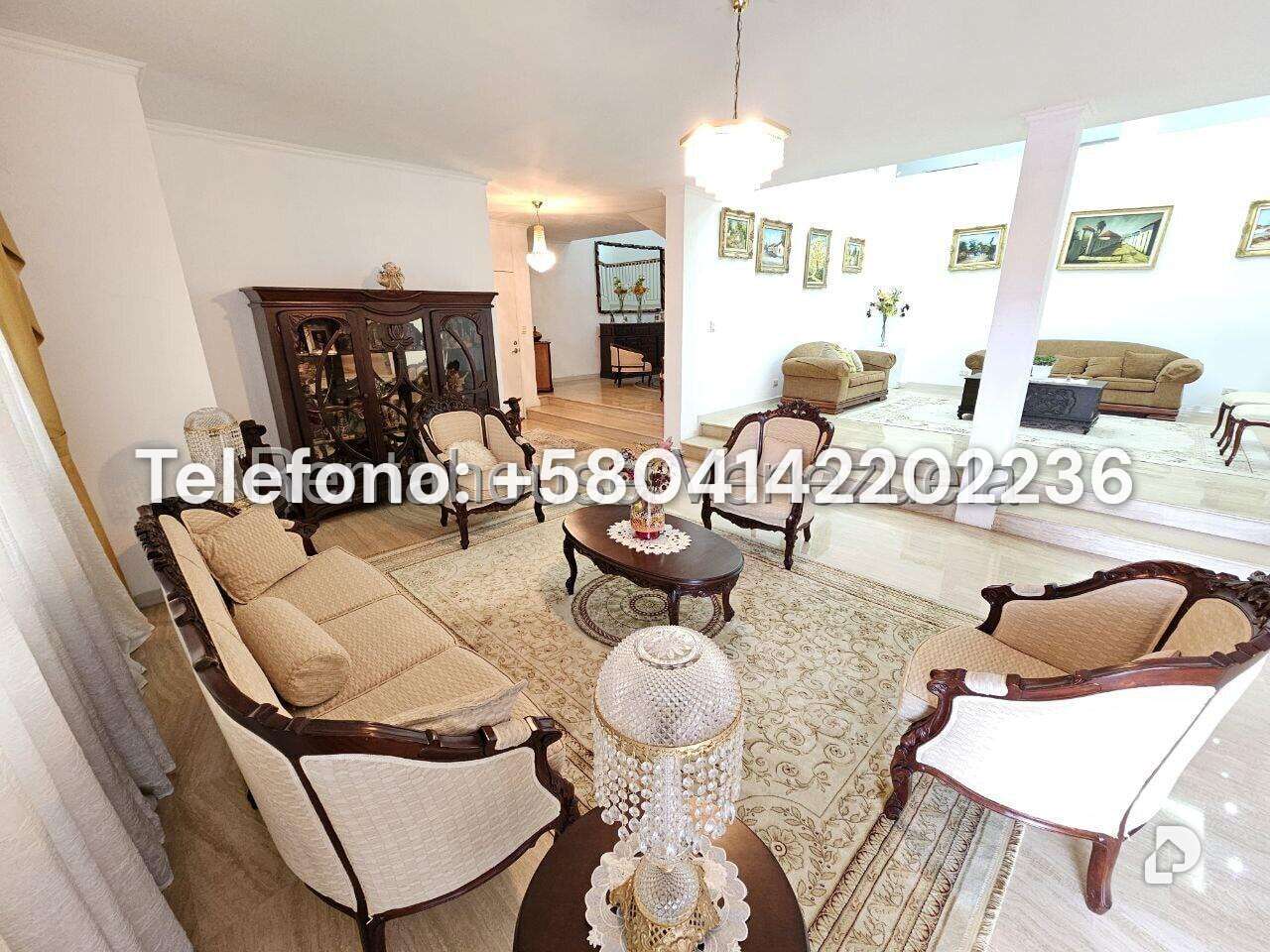 Casa en Cumbres de Curumo, Caracas – 16
