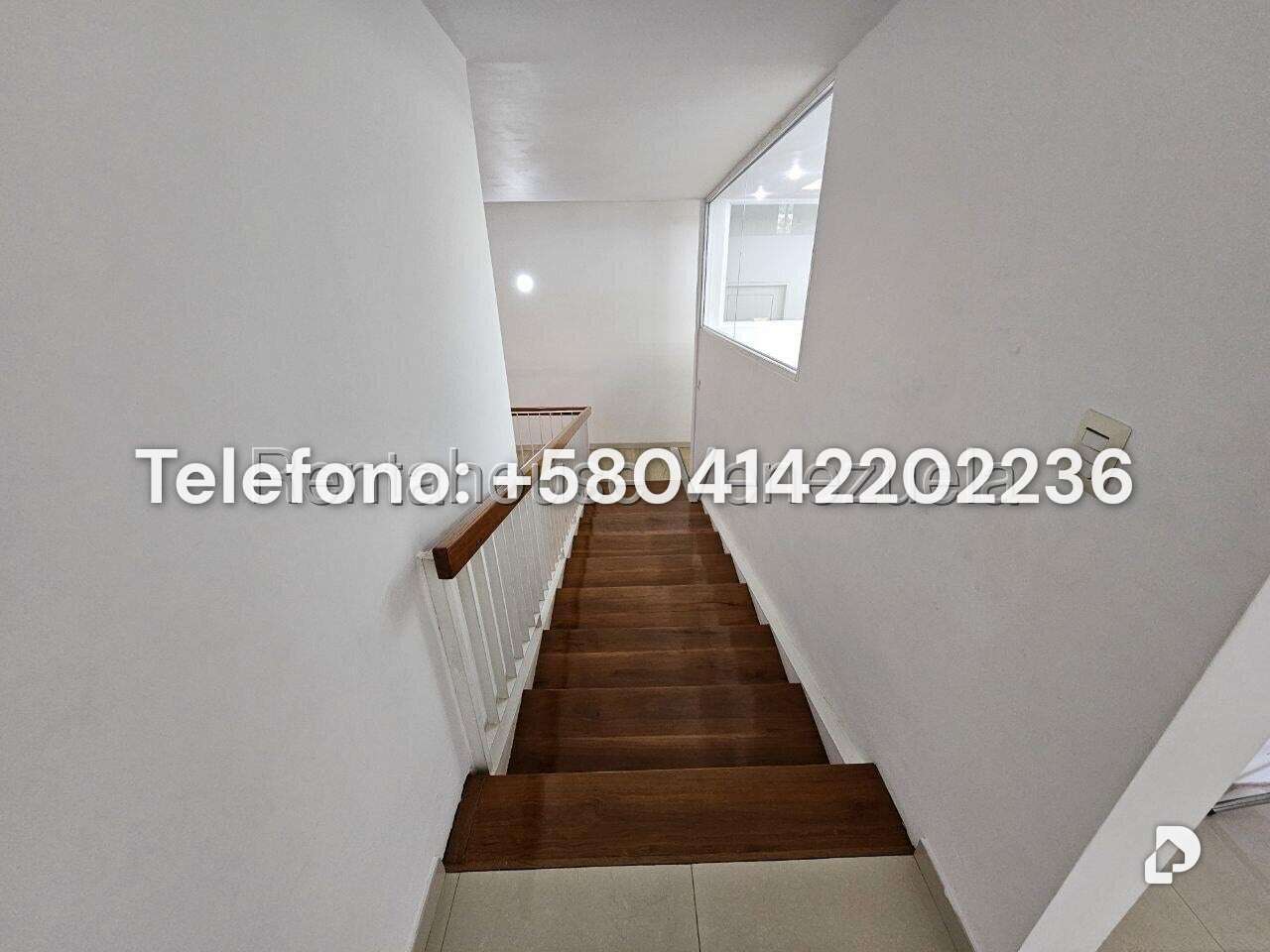 Casa en Cumbres de Curumo, Caracas – 78