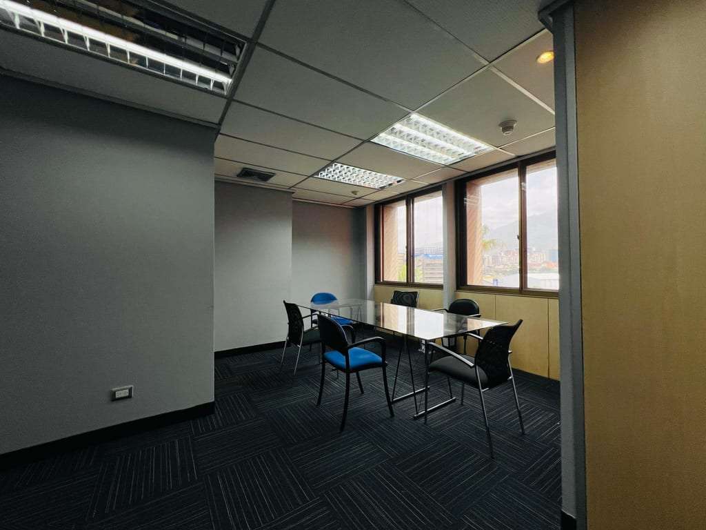 Oficina en Chuao, Caracas - 1