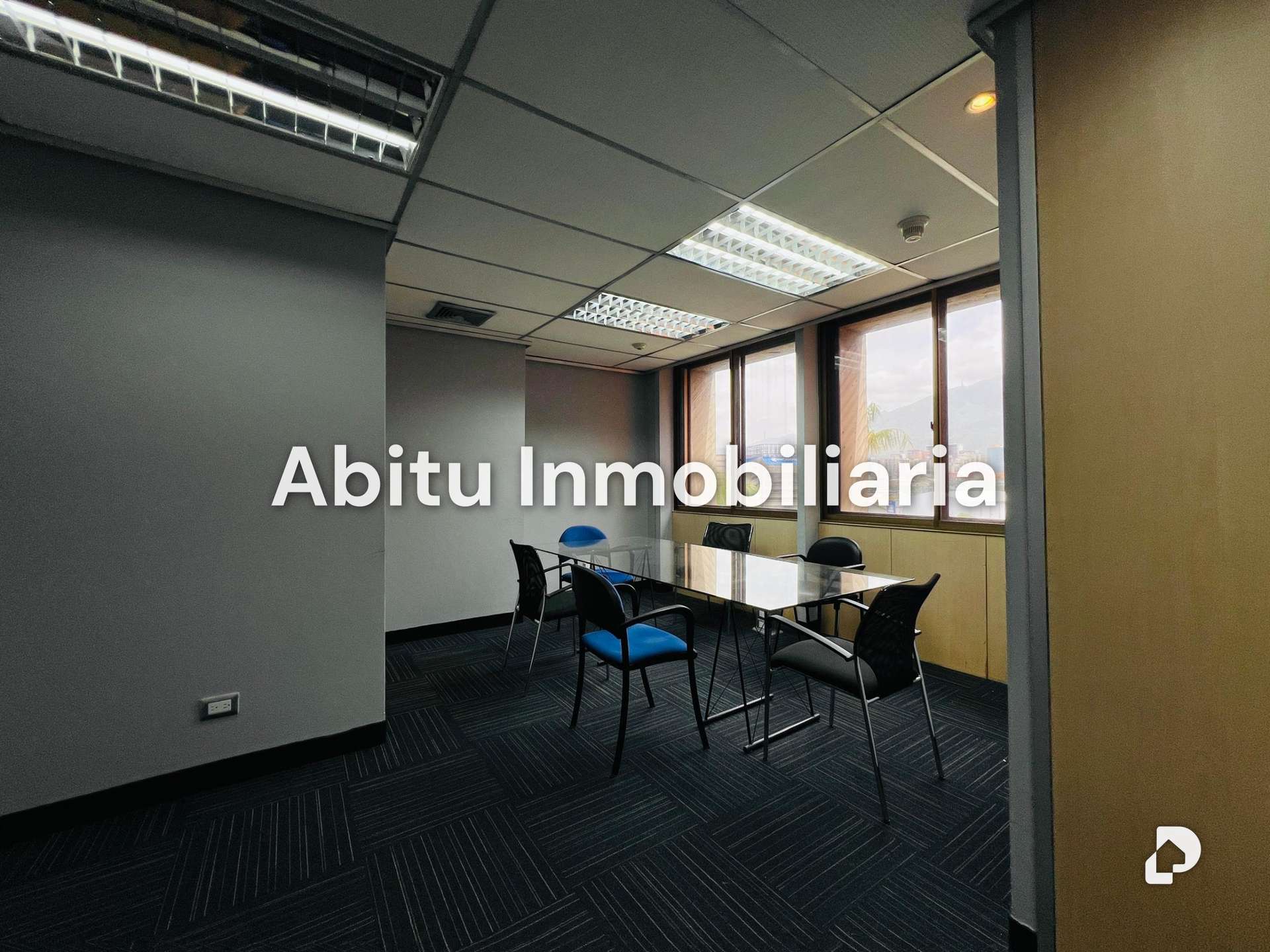 Oficina en Chuao, Caracas – 1