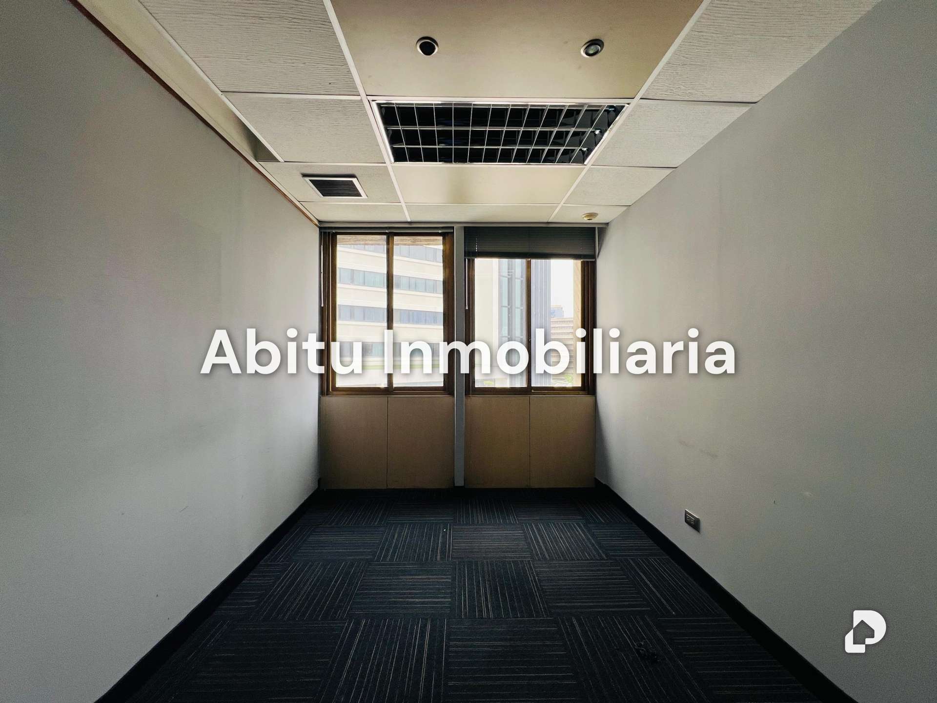 Oficina en Chuao, Caracas – 12