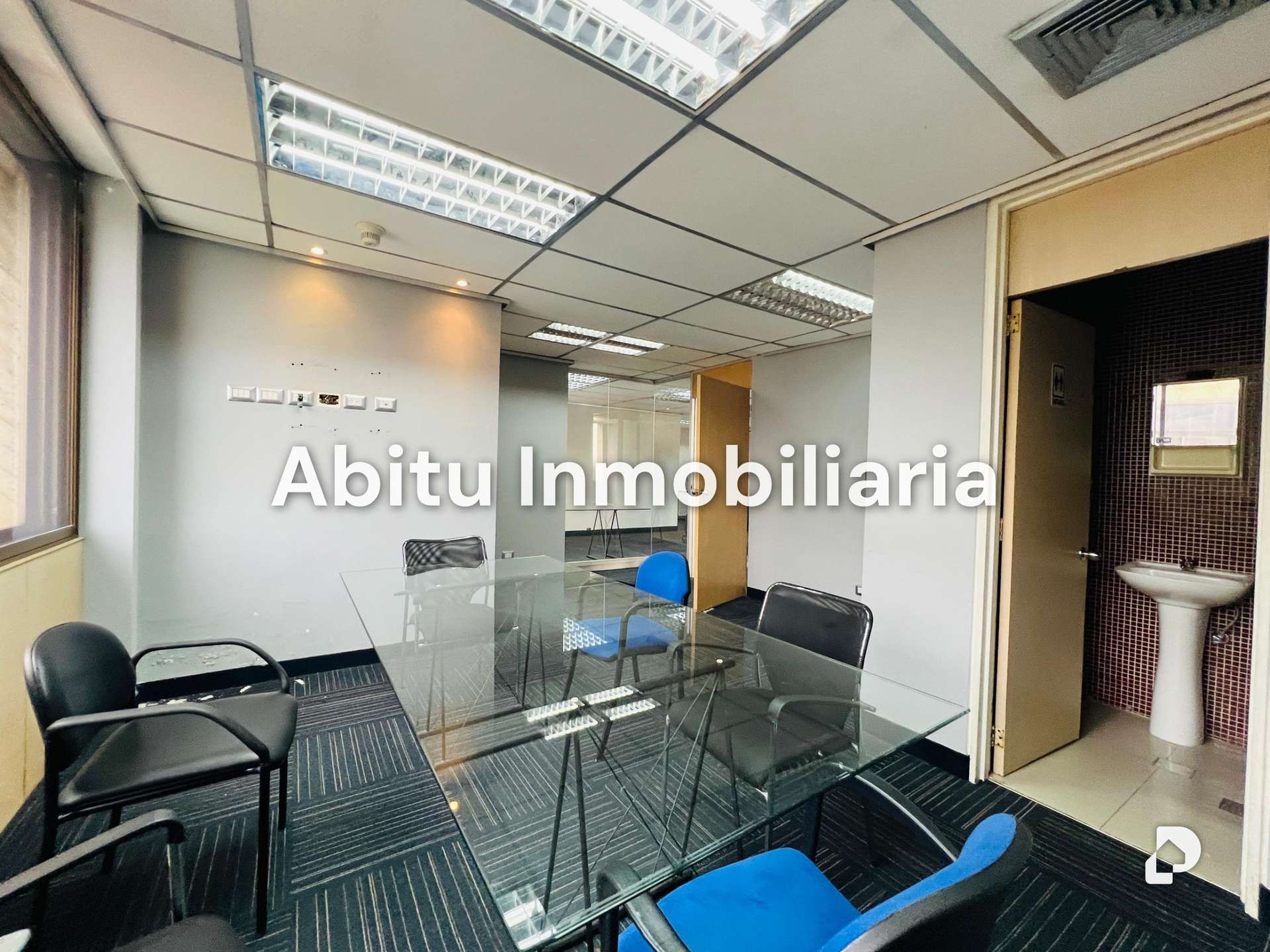Oficina en Chuao, Caracas – 6