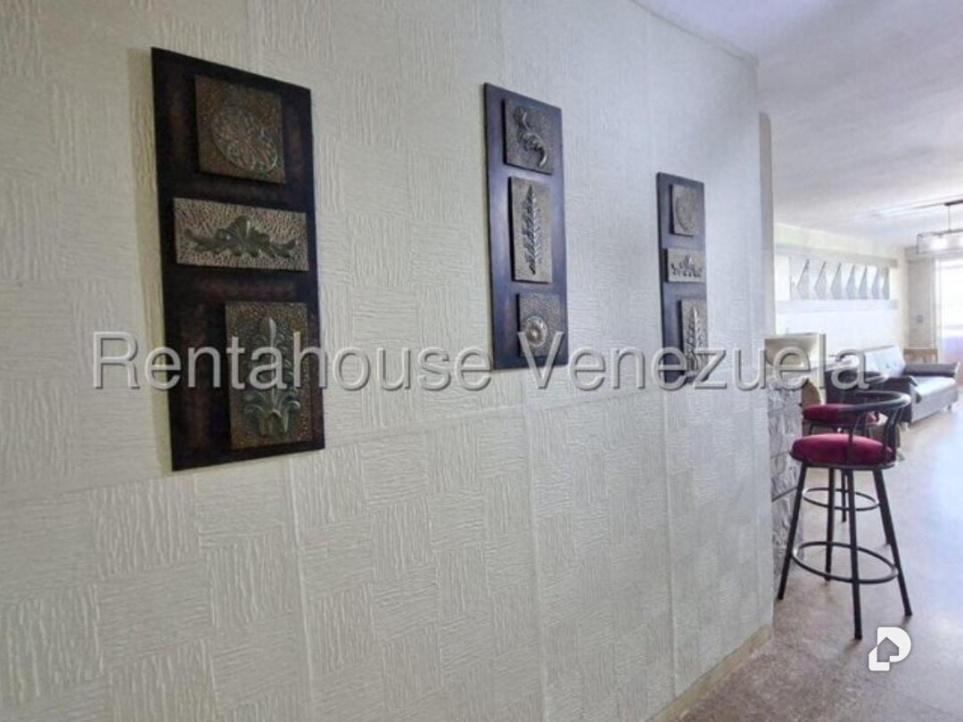 Apartamento en Urbanización Los Caobos, Maracay – 2