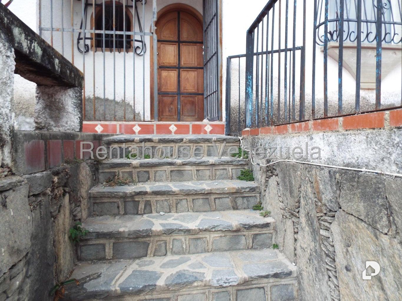 Casa en Lomas De La Trinidad, Caracas – 3