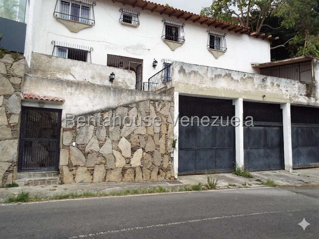 House in Lomas De La Trinidad, Caracas - 1