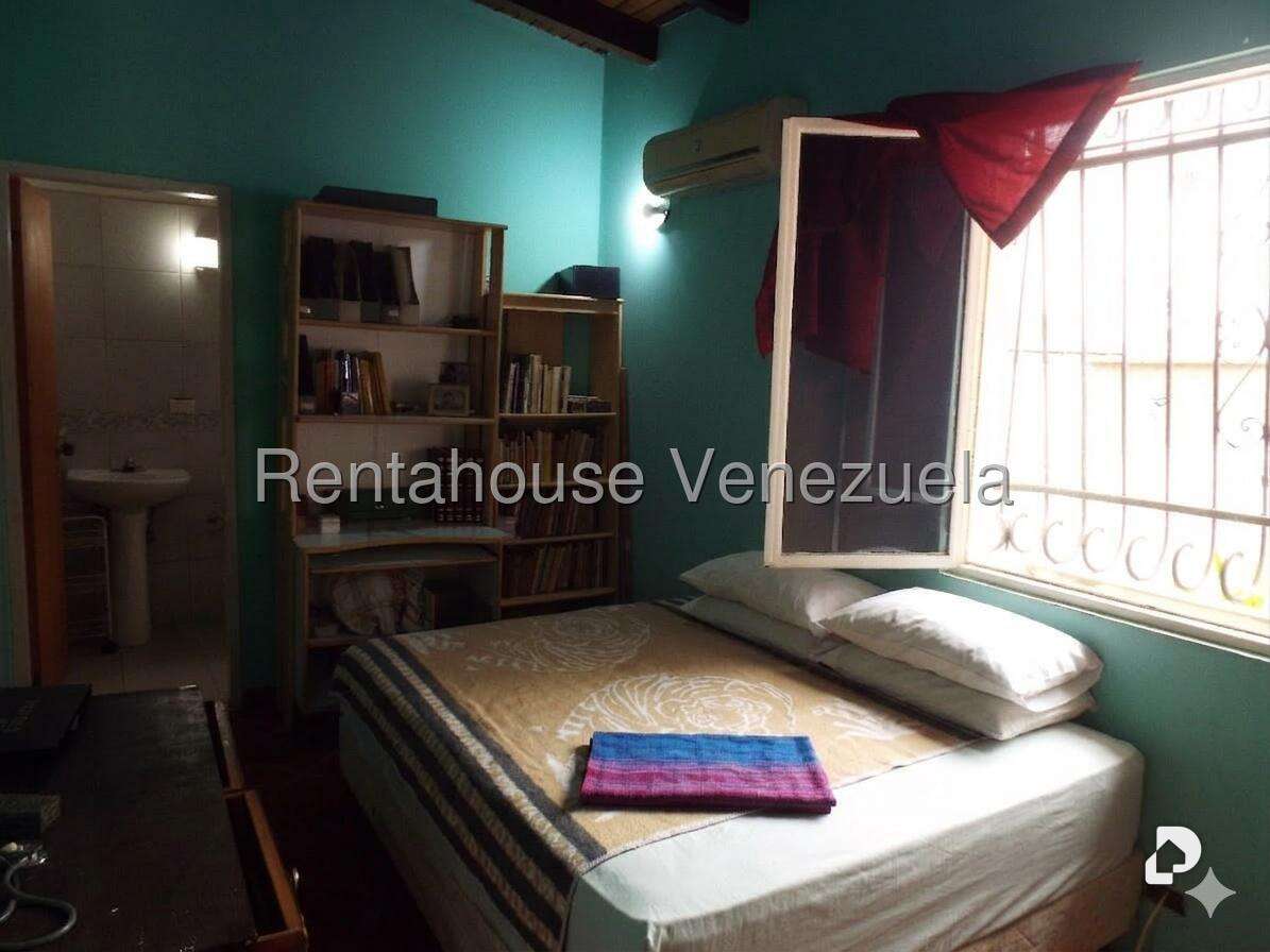 Casa en Lomas De La Trinidad, Caracas – 27