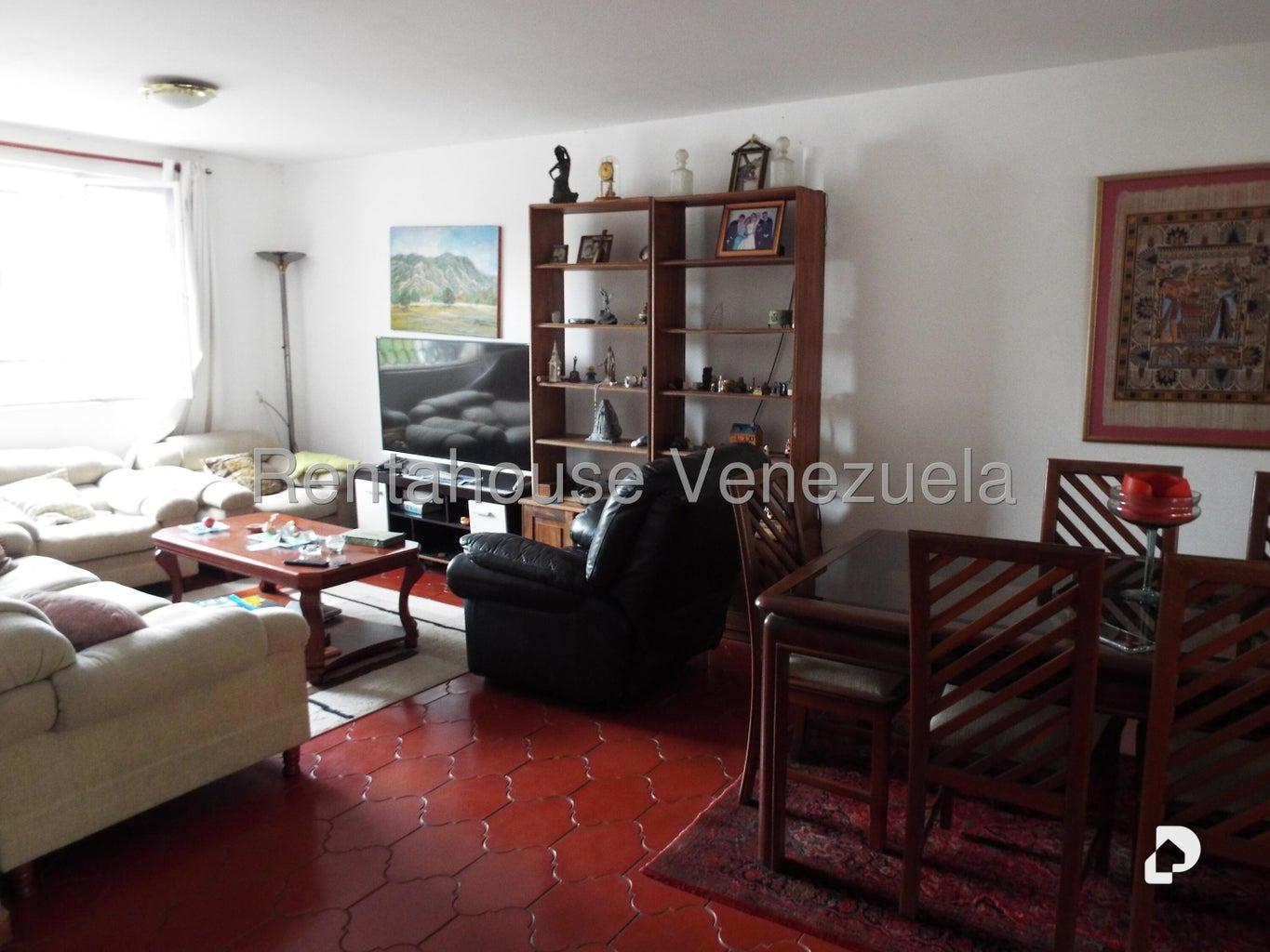 Casa en Lomas De La Trinidad, Caracas – 5