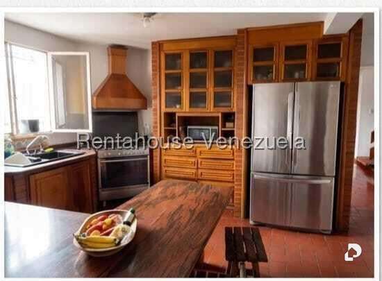 Casa en Lomas De La Trinidad, Caracas – 15