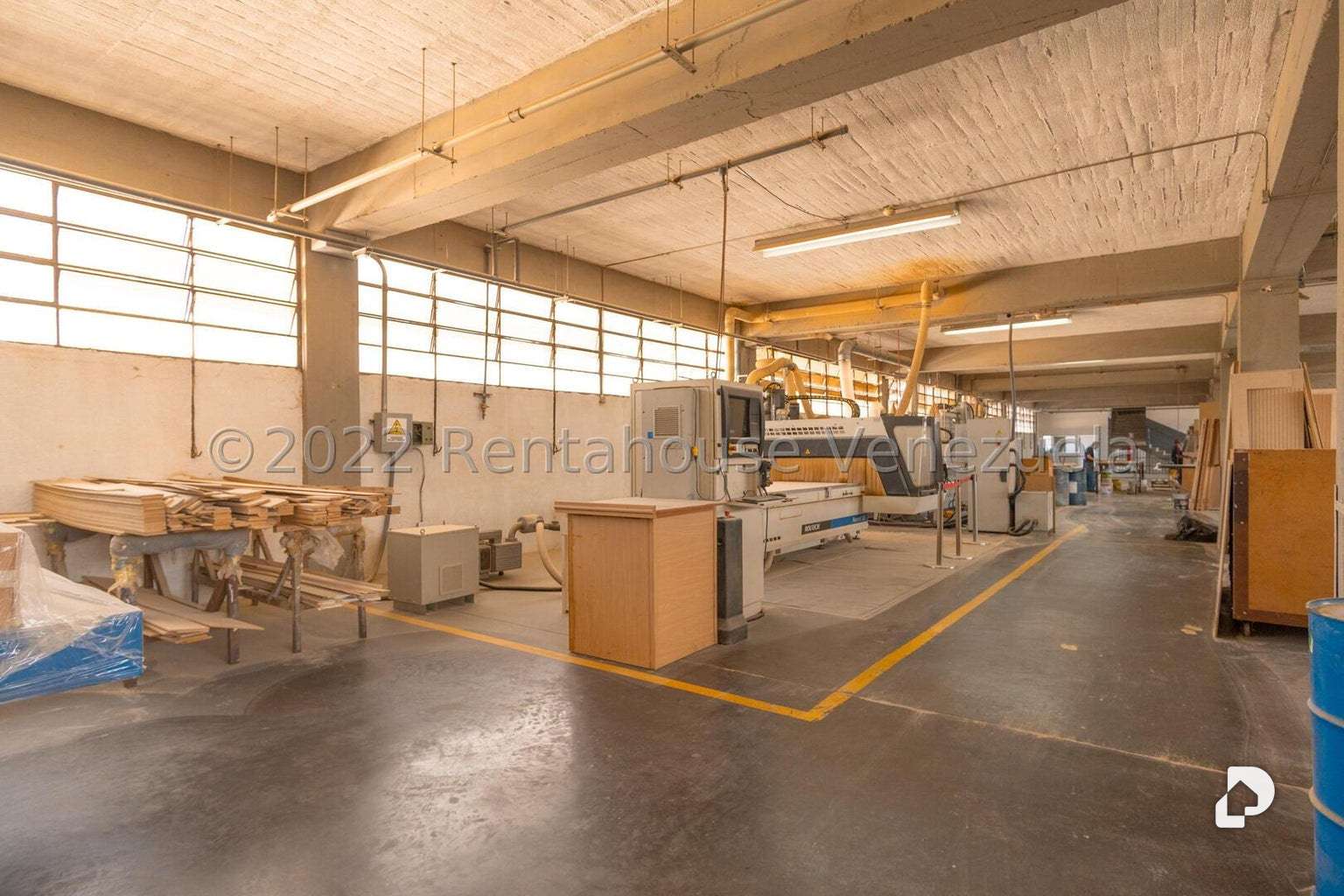 Local comercial en La California Norte, Caracas – 16