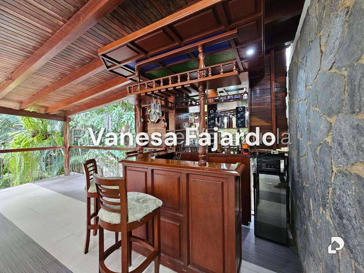 Casa en Lomas del Club Hípico, Caracas – 27