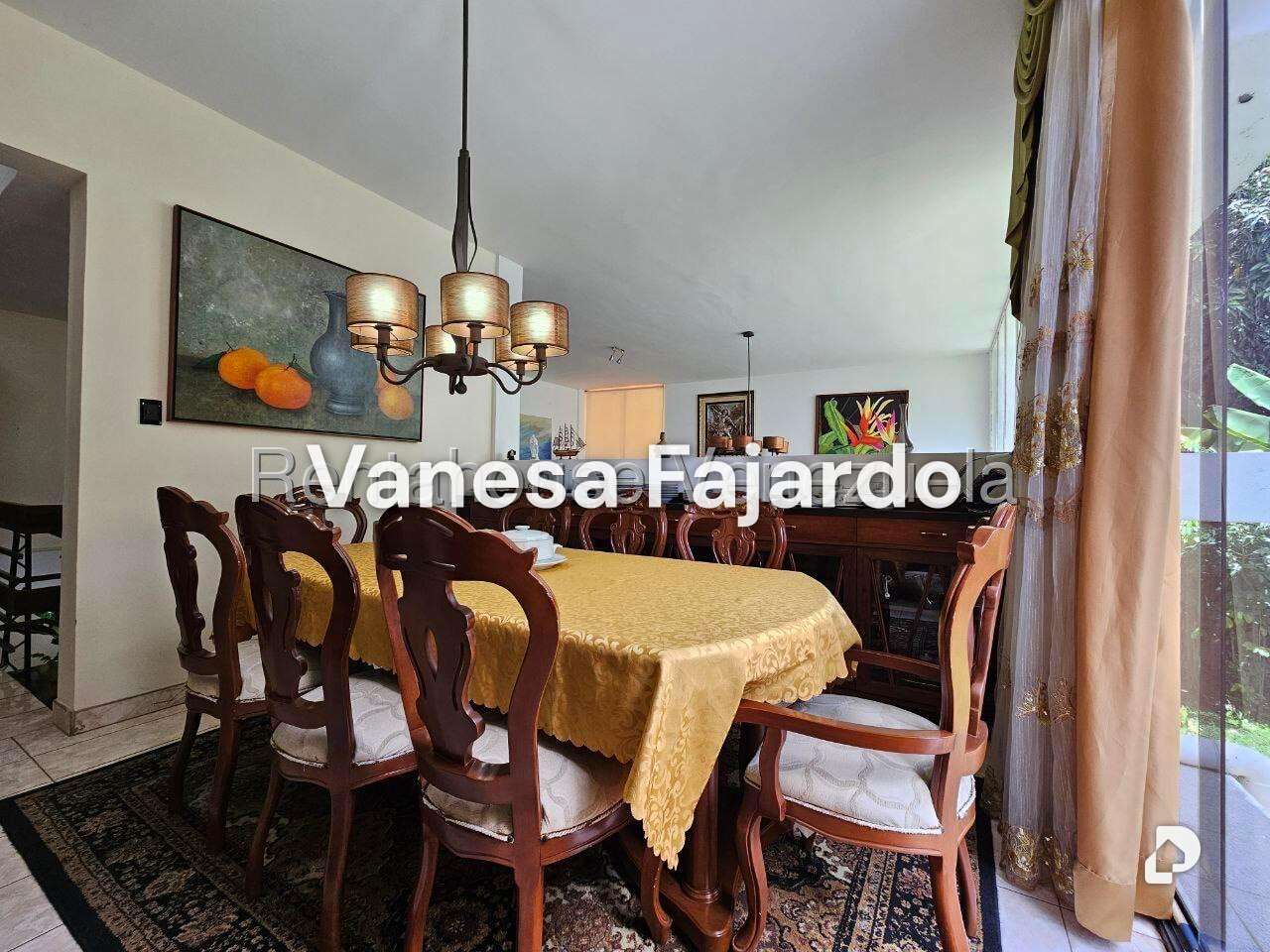 Casa en Lomas del Club Hípico, Caracas – 13