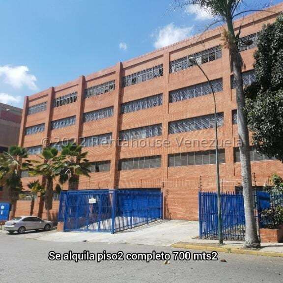 Galpón en La Urbina, Caracas - 1