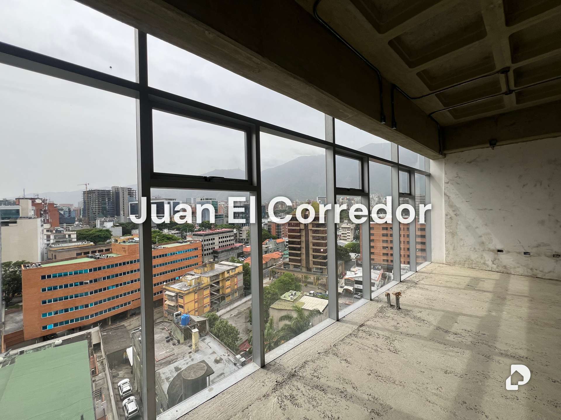 Oficina en Las Mercedes, Caracas – 7