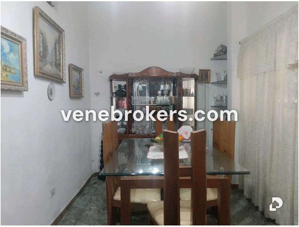 Casa en Altagracia, Caracas – 24