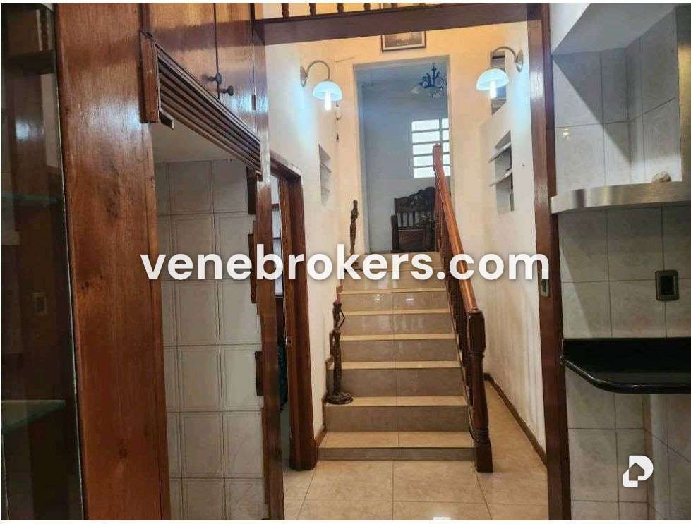 Casa en Altagracia, Caracas – 13