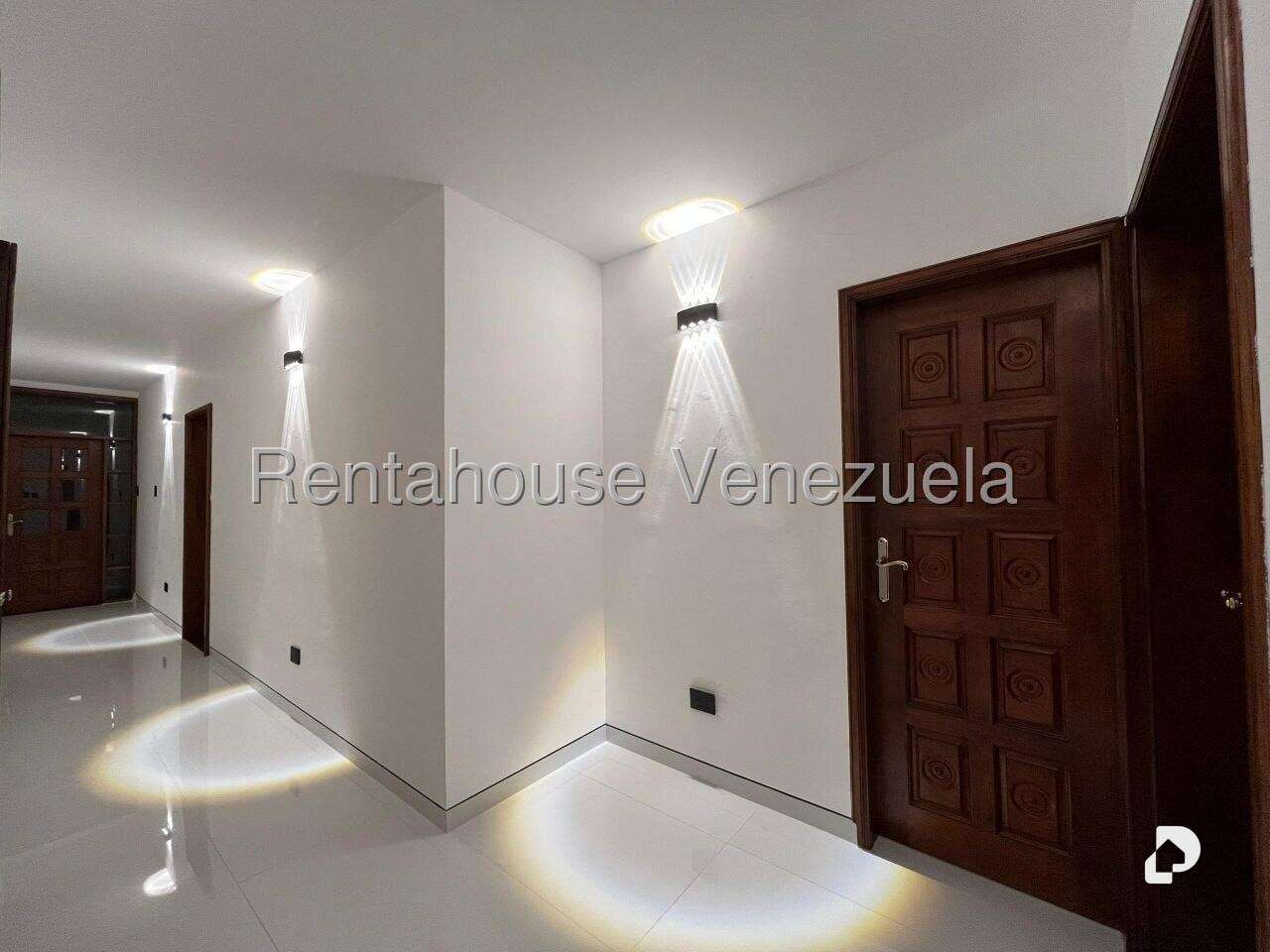 Casa en Cumbres de Curumo, Caracas – 22