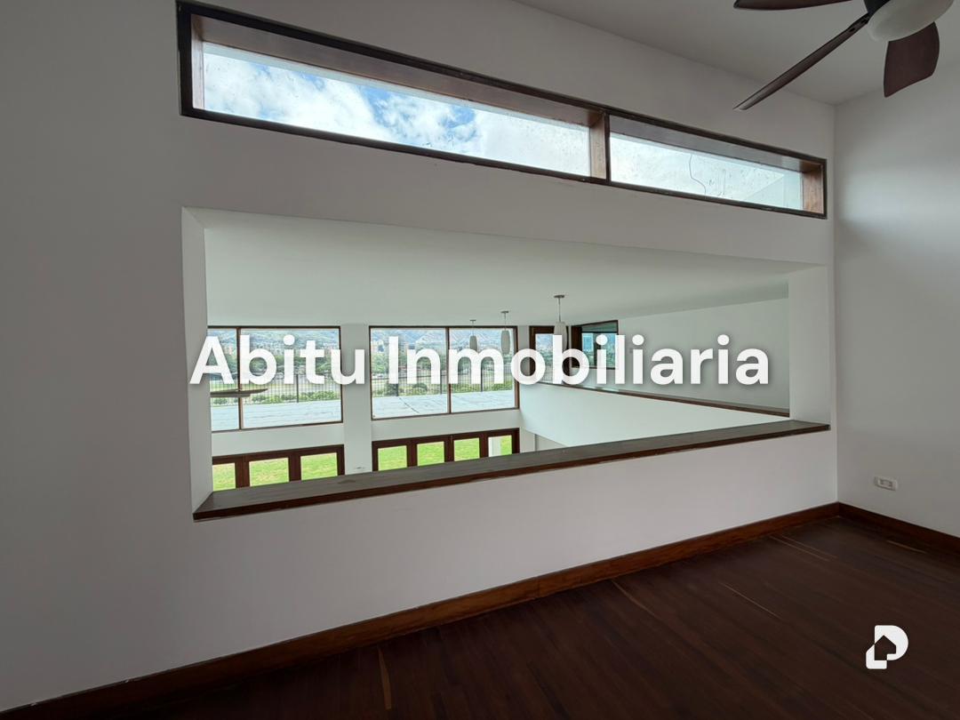 Casa en Lomas de Chuao, Caracas – 4