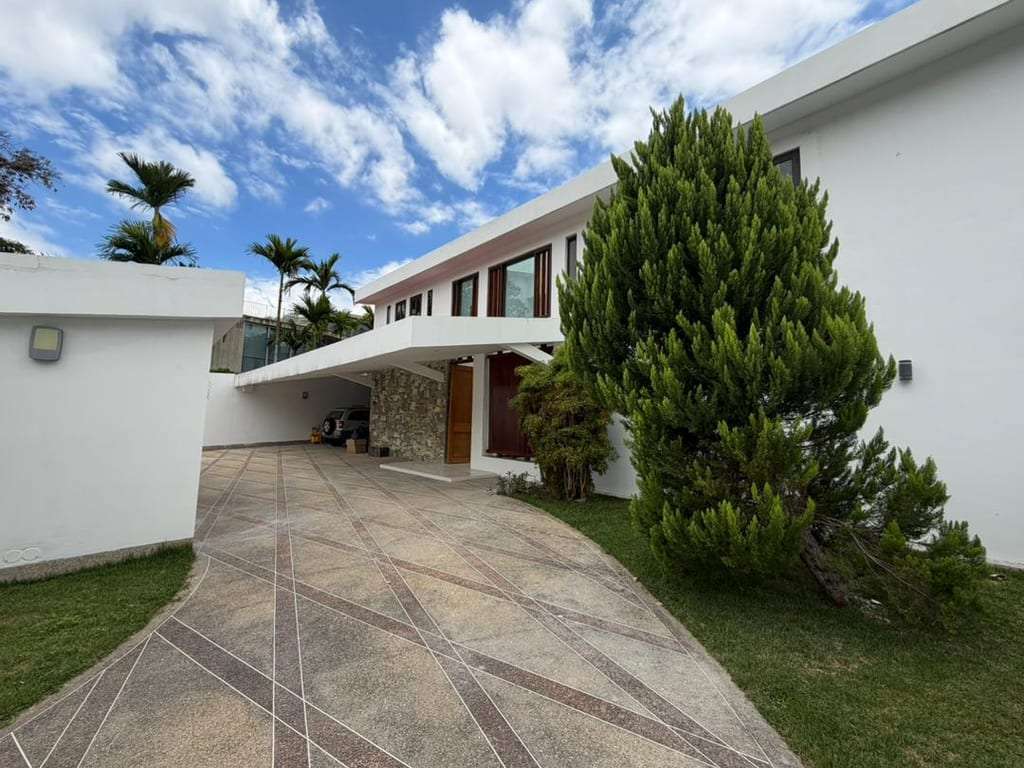 Casa en Lomas de Chuao, Caracas - 1