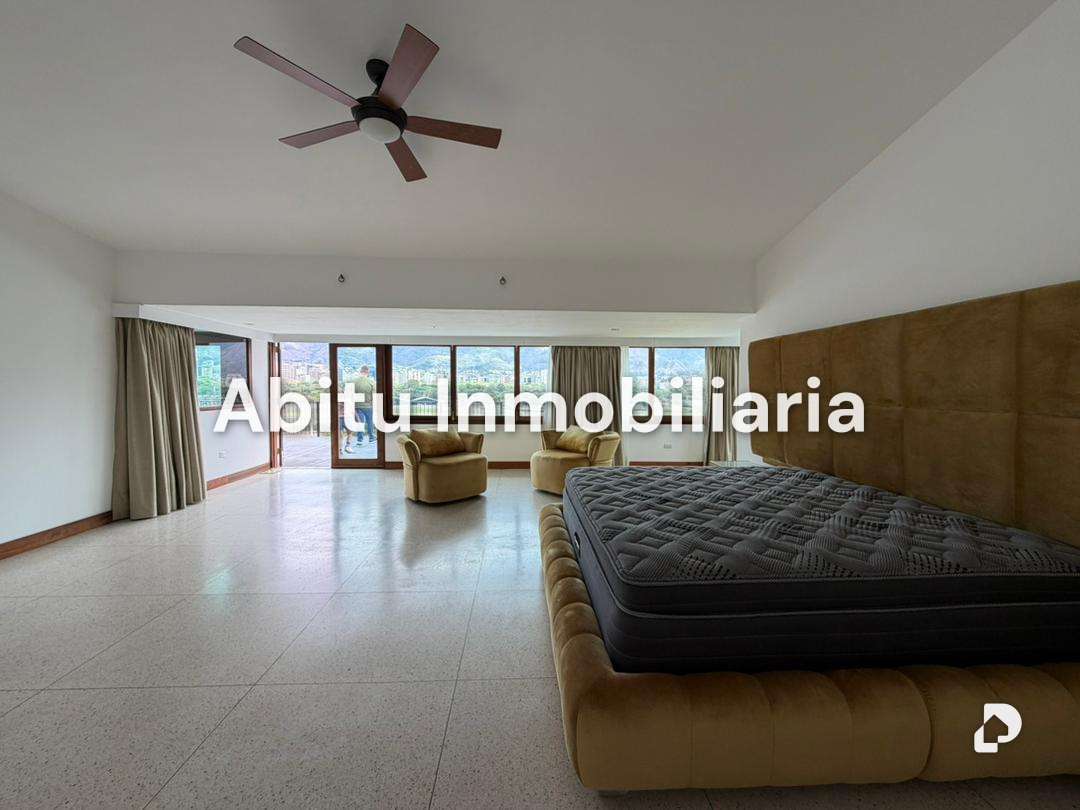 Casa en Lomas de Chuao, Caracas – 6