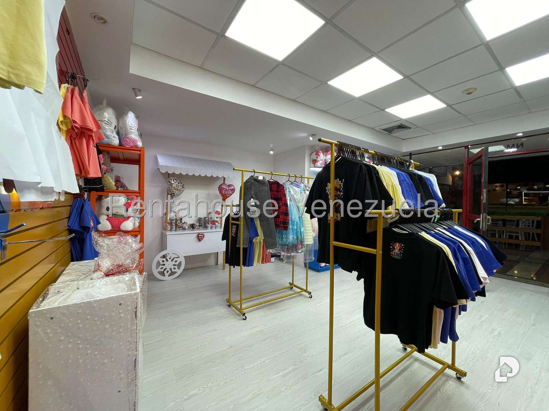 Local comercial en Los Samanes, Caracas – 6