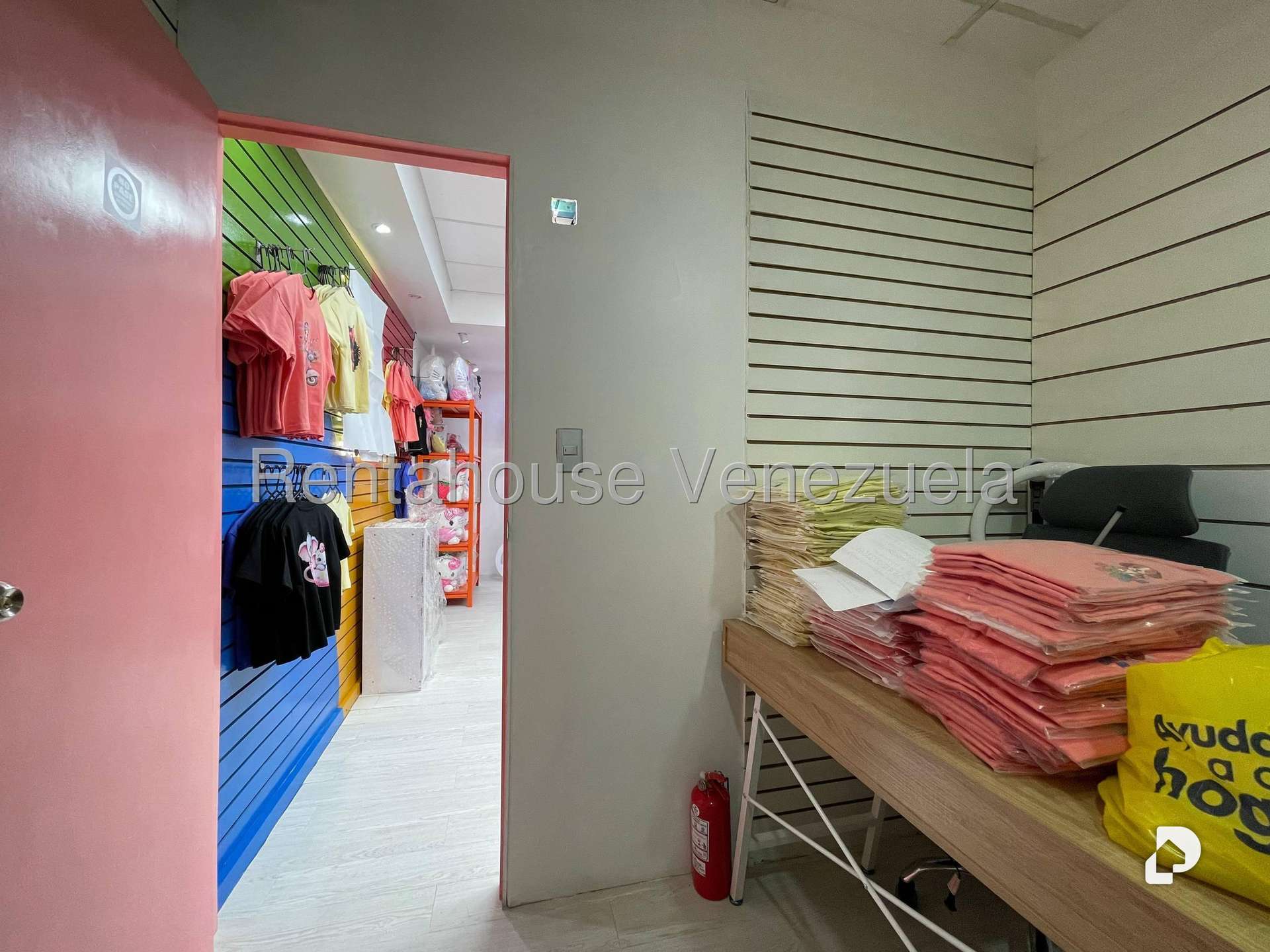 Local comercial en Los Samanes, Caracas – 9