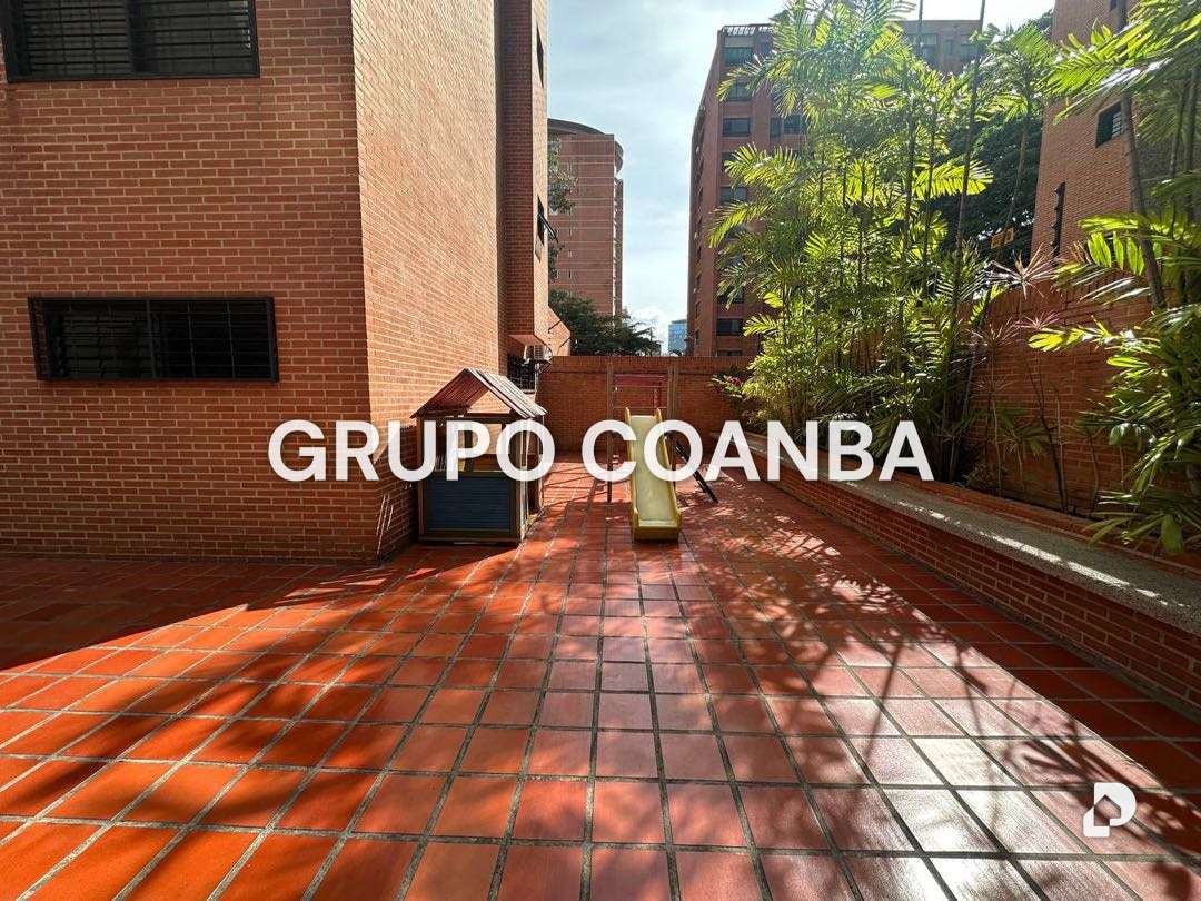 Apartamento en El Rosal, Caracas – 12