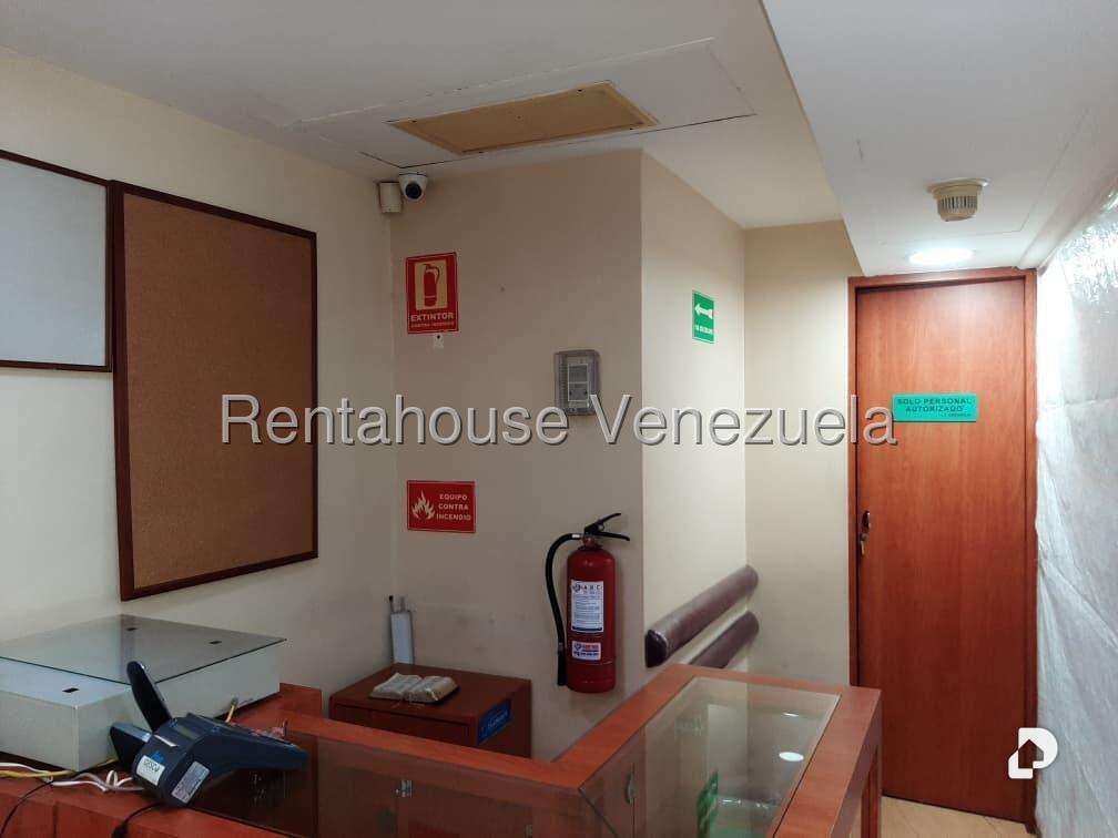 Local comercial en Los Palos Grandes, Caracas – 18