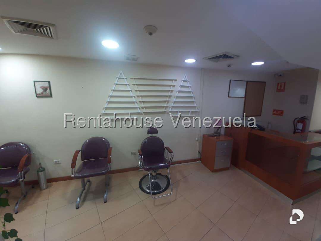 Local comercial en Los Palos Grandes, Caracas – 4
