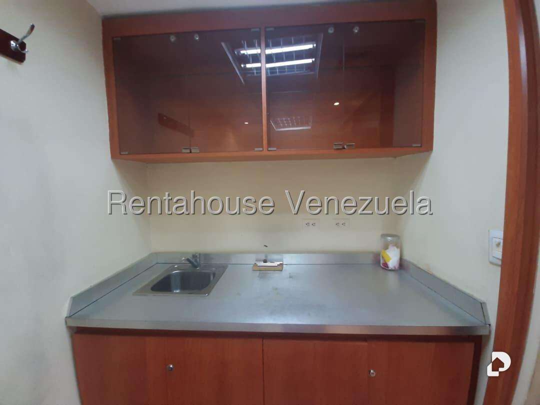 Local comercial en Los Palos Grandes, Caracas – 8