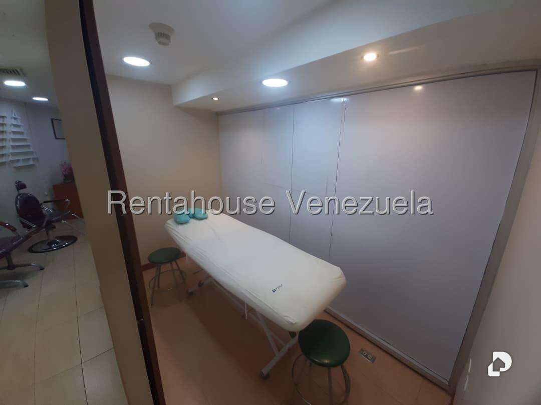 Local comercial en Los Palos Grandes, Caracas – 9