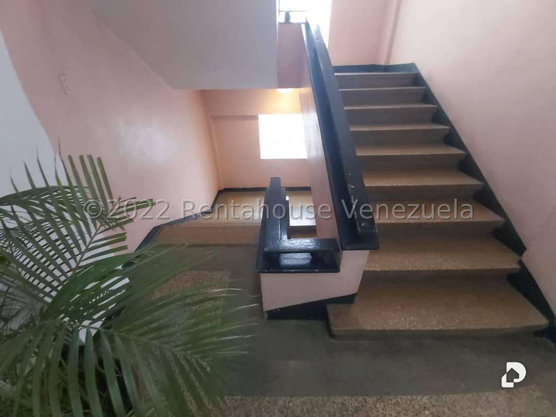 Local comercial en La Florida, Caracas – 15