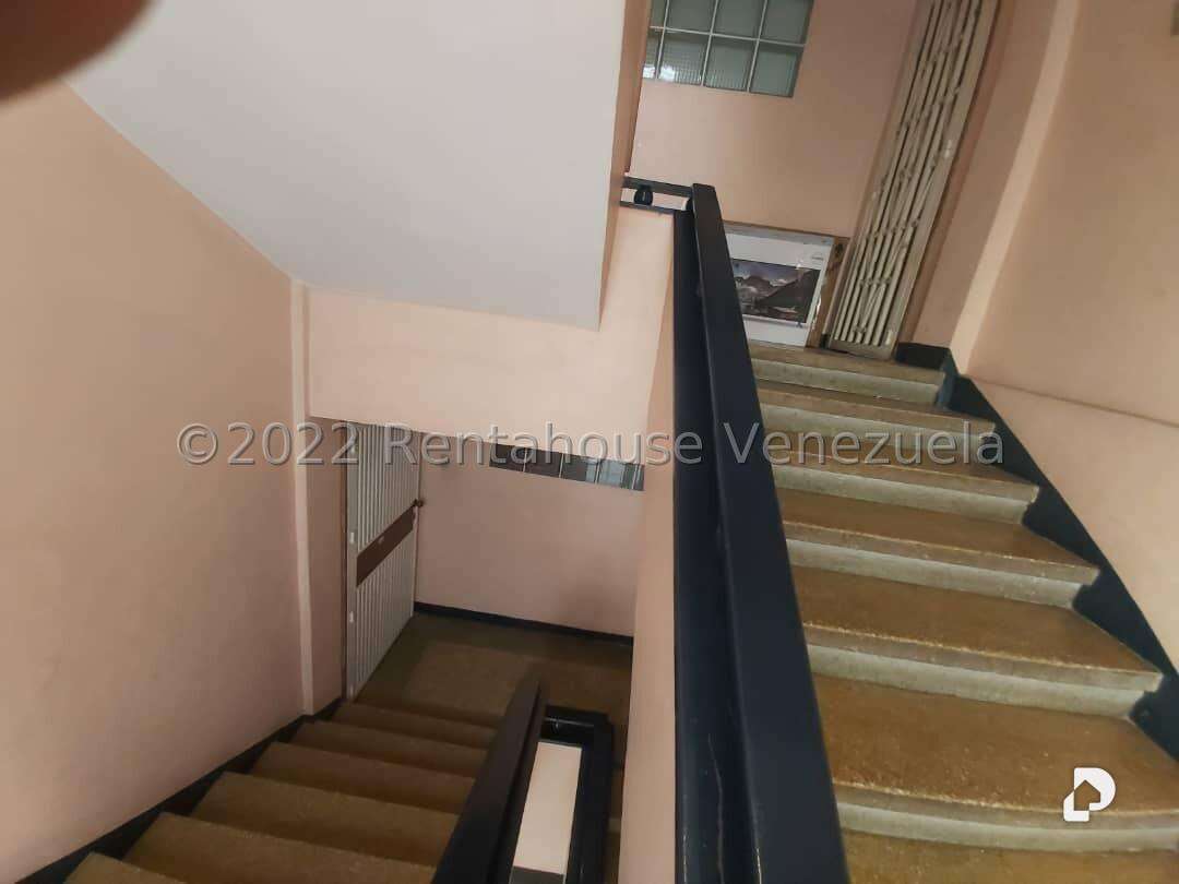 Local comercial en La Florida, Caracas – 11