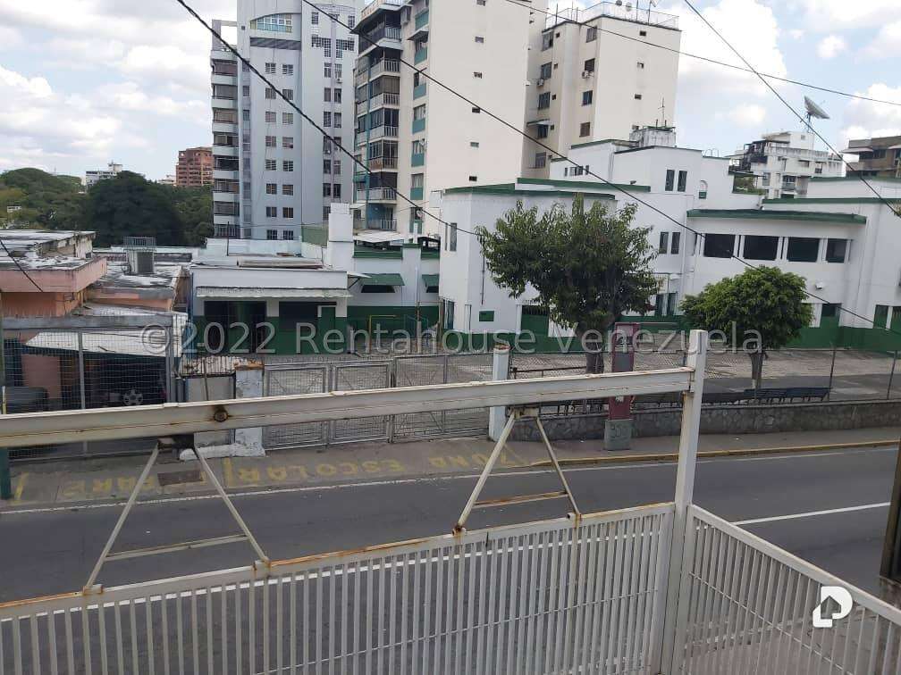 Local comercial en La Florida, Caracas – 29
