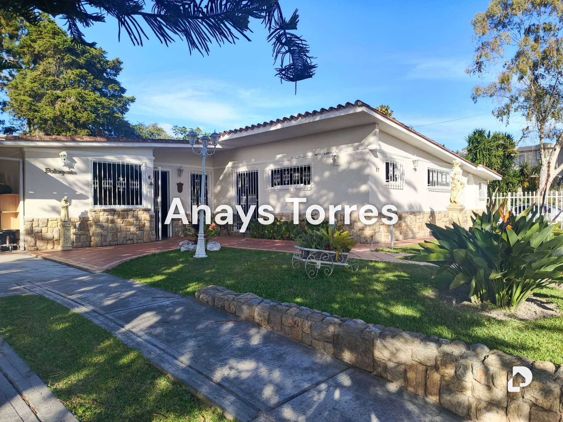 Casa en Club de Campo, Altos Mirandinos – 2
