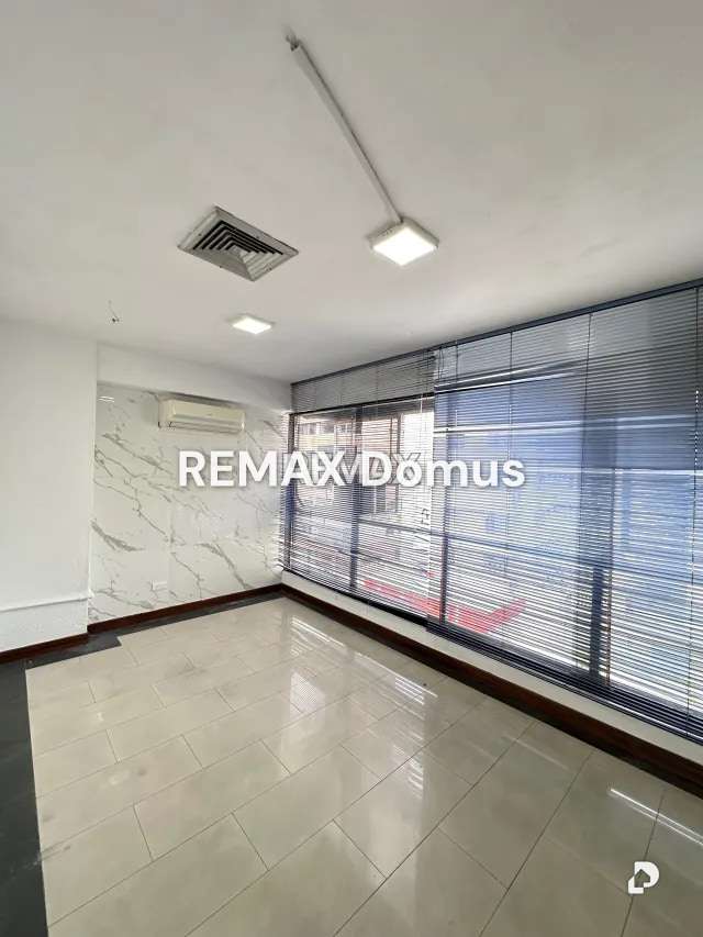 Oficina en Los Palos Grandes, Caracas – 5