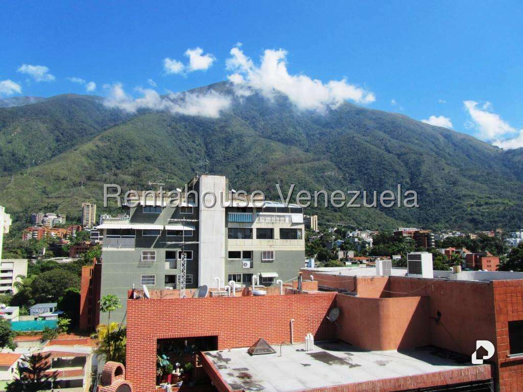 Apartamento en Los Palos Grandes, Caracas – 13