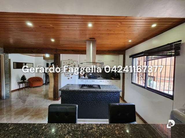 Casa en Las Marias, Caracas – 8