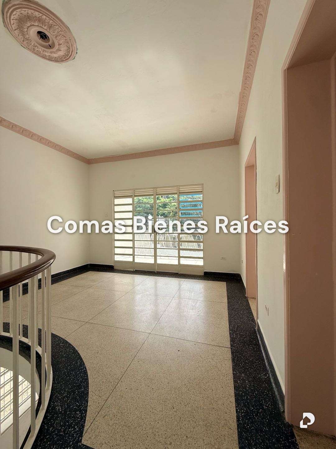 Casa en Los Palos Grandes, Caracas – 12