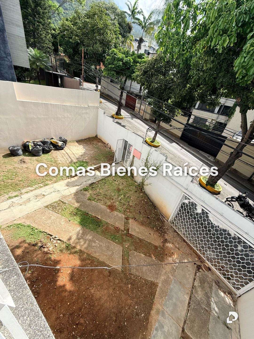 Casa en Los Palos Grandes, Caracas – 14