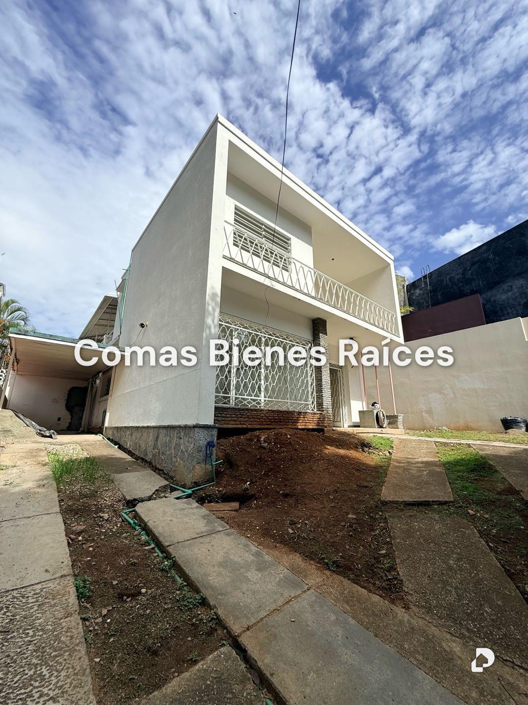 Casa en Los Palos Grandes, Caracas – 1