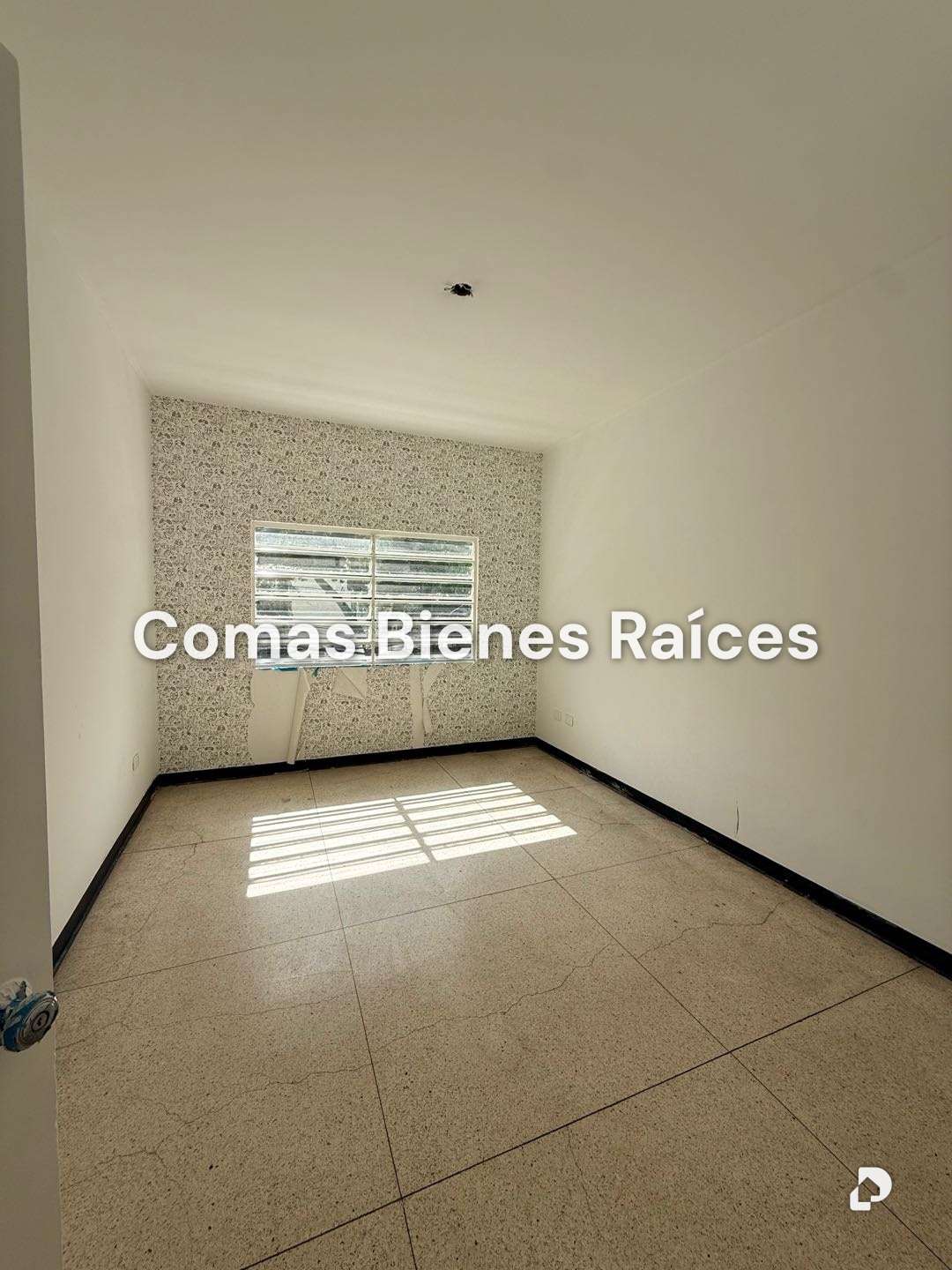 Casa en Los Palos Grandes, Caracas – 8